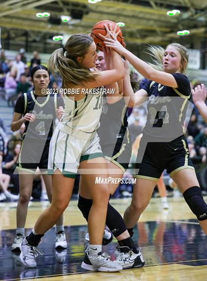 Thumbnail 3 in Palmer vs Scurry-Rosser (Play-in Playoff Game) photogallery.