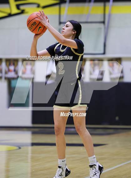 Thumbnail 2 in Palmer vs Scurry-Rosser (Play-in Playoff Game) photogallery.