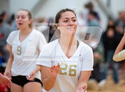 Thumbnail 3 in Del Norte vs Westview (Southern California Invitational) photogallery.