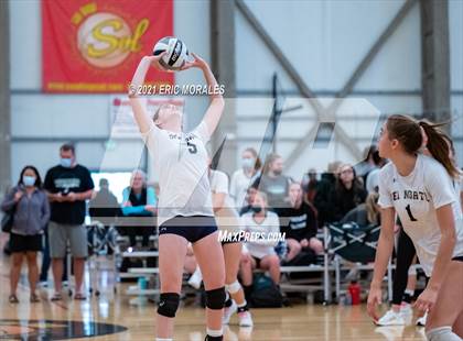 Thumbnail 2 in Del Norte vs Westview (Southern California Invitational) photogallery.