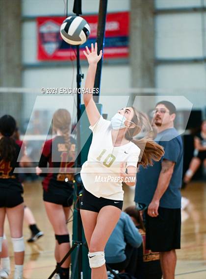 Thumbnail 3 in Del Norte vs Westview (Southern California Invitational) photogallery.