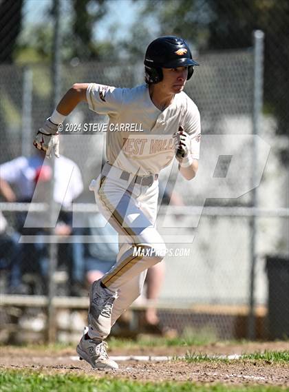 Thumbnail 2 in West Valley vs Truckee photogallery.