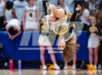 Thumbnail 3 in St. Ignatius vs. Centerville (OHSAA Division I Final) photogallery.