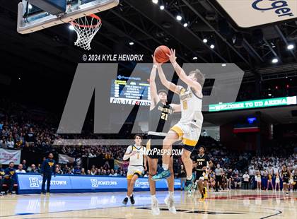 Thumbnail 1 in St. Ignatius vs. Centerville (OHSAA Division I Final) photogallery.