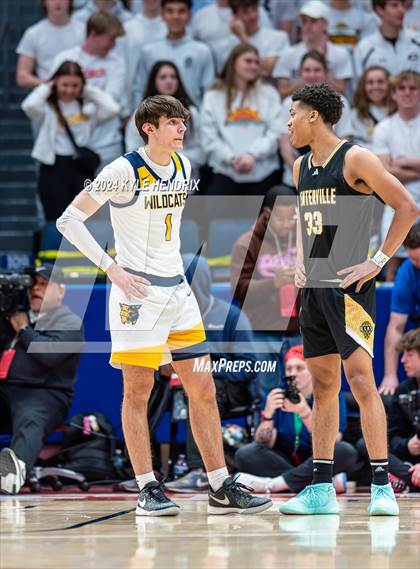 Thumbnail 3 in St. Ignatius vs. Centerville (OHSAA Division I Final) photogallery.