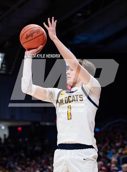 Thumbnail 3 in St. Ignatius vs. Centerville (OHSAA Division I Final) photogallery.