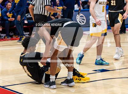 Thumbnail 3 in St. Ignatius vs. Centerville (OHSAA Division I Final) photogallery.