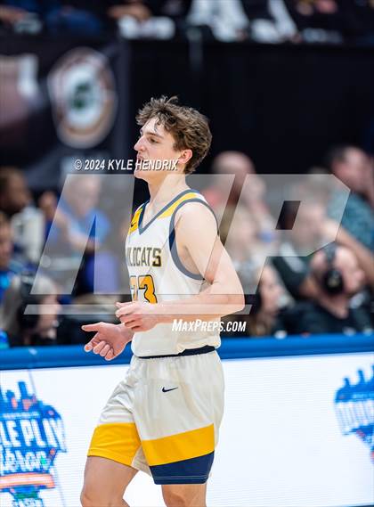 Thumbnail 2 in St. Ignatius vs. Centerville (OHSAA Division I Final) photogallery.