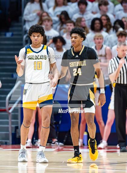 Thumbnail 2 in St. Ignatius vs. Centerville (OHSAA Division I Final) photogallery.
