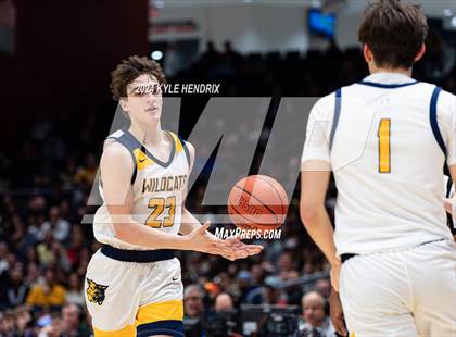 Thumbnail 1 in St. Ignatius vs. Centerville (OHSAA Division I Final) photogallery.