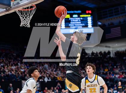 Thumbnail 3 in St. Ignatius vs. Centerville (OHSAA Division I Final) photogallery.