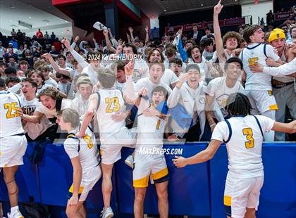 Thumbnail 1 in St. Ignatius vs. Centerville (OHSAA Division I Final) photogallery.