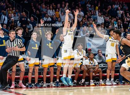 Thumbnail 3 in St. Ignatius vs. Centerville (OHSAA Division I Final) photogallery.