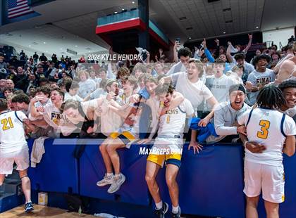 Thumbnail 2 in St. Ignatius vs. Centerville (OHSAA Division I Final) photogallery.