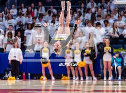 Thumbnail 1 in St. Ignatius vs. Centerville (OHSAA Division I Final) photogallery.