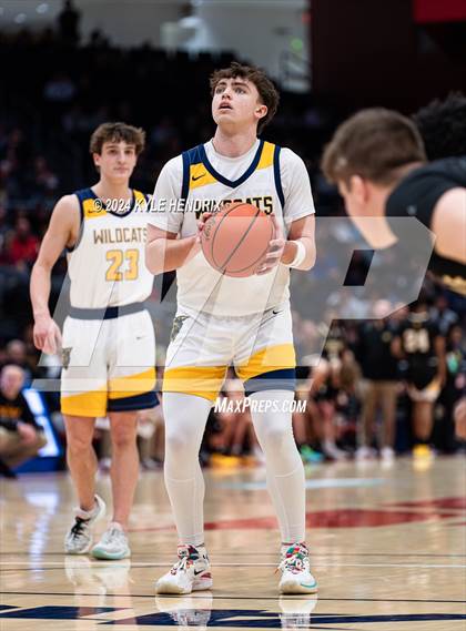 Thumbnail 3 in St. Ignatius vs. Centerville (OHSAA Division I Final) photogallery.