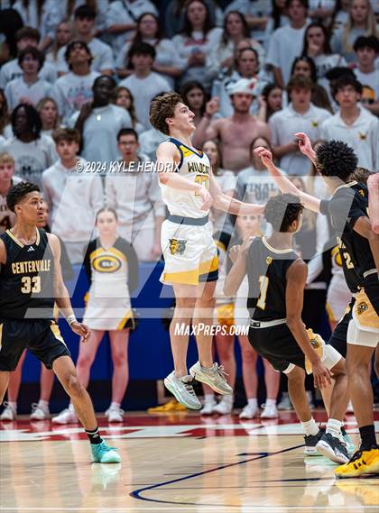 Thumbnail 2 in St. Ignatius vs. Centerville (OHSAA Division I Final) photogallery.