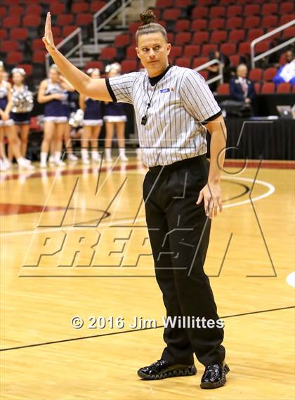 Thumbnail 2 in Seton Catholic vs. Cactus Shadows (AIA D2 Final) photogallery.