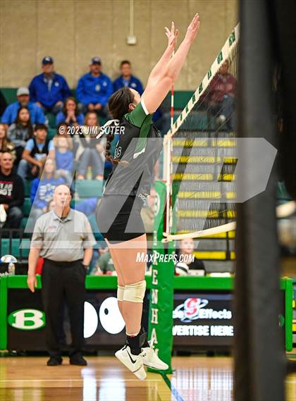 Thumbnail 2 in McMullen County vs Neches (UIL 1A Region IV Semifinal) photogallery.