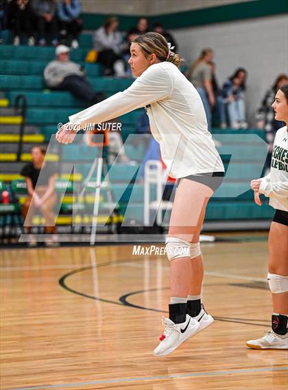 Thumbnail 2 in McMullen County vs Neches (UIL 1A Region IV Semifinal) photogallery.
