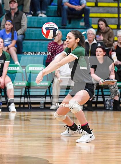 Thumbnail 3 in McMullen County vs Neches (UIL 1A Region IV Semifinal) photogallery.