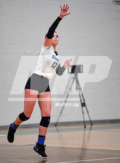 Thumbnail 2 in McMullen County vs Neches (UIL 1A Region IV Semifinal) photogallery.