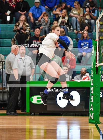 Thumbnail 1 in McMullen County vs Neches (UIL 1A Region IV Semifinal) photogallery.