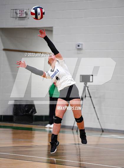 Thumbnail 2 in McMullen County vs Neches (UIL 1A Region IV Semifinal) photogallery.