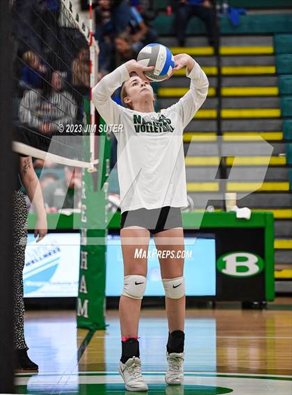 Thumbnail 3 in McMullen County vs Neches (UIL 1A Region IV Semifinal) photogallery.