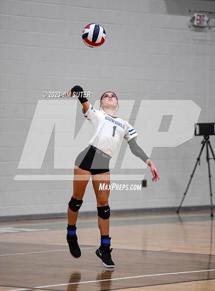 Thumbnail 1 in McMullen County vs Neches (UIL 1A Region IV Semifinal) photogallery.