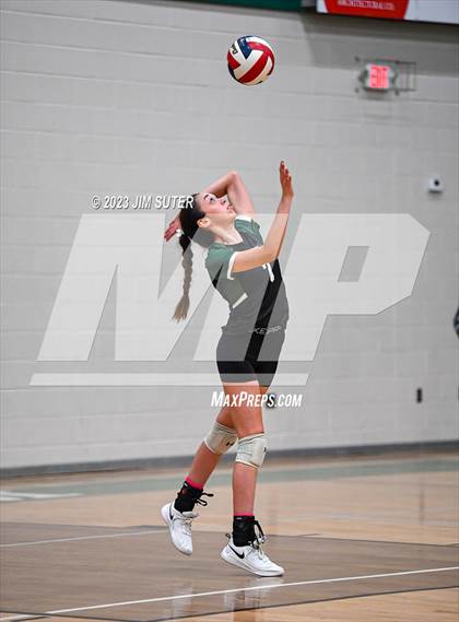 Thumbnail 1 in McMullen County vs Neches (UIL 1A Region IV Semifinal) photogallery.