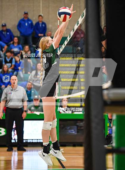 Thumbnail 1 in McMullen County vs Neches (UIL 1A Region IV Semifinal) photogallery.