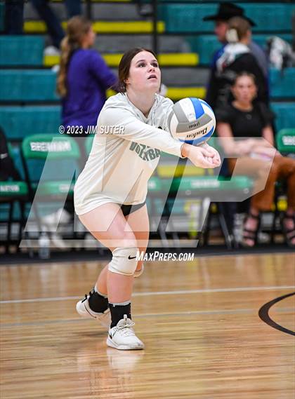 Thumbnail 1 in McMullen County vs Neches (UIL 1A Region IV Semifinal) photogallery.