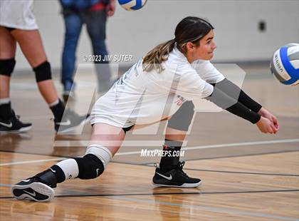 Thumbnail 3 in McMullen County vs Neches (UIL 1A Region IV Semifinal) photogallery.
