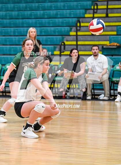 Thumbnail 3 in McMullen County vs Neches (UIL 1A Region IV Semifinal) photogallery.
