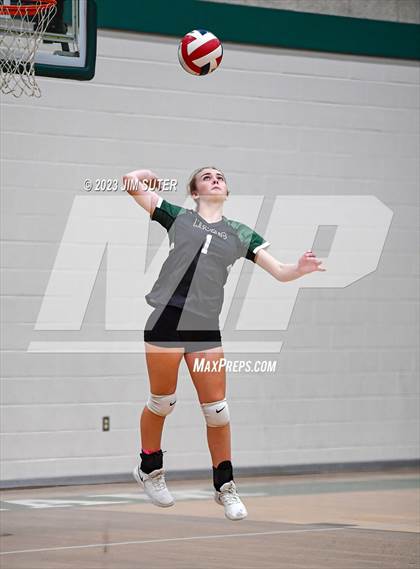 Thumbnail 3 in McMullen County vs Neches (UIL 1A Region IV Semifinal) photogallery.