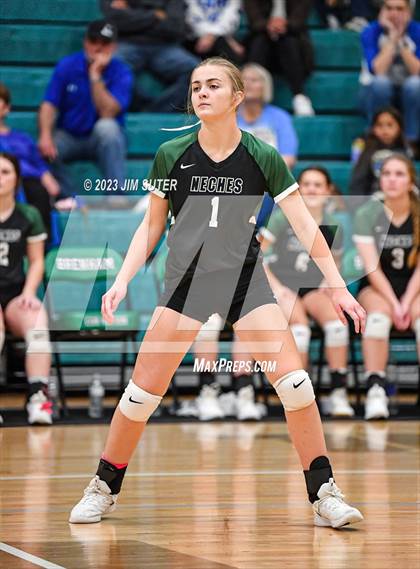 Thumbnail 2 in McMullen County vs Neches (UIL 1A Region IV Semifinal) photogallery.
