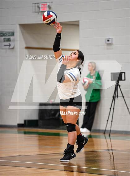 Thumbnail 2 in McMullen County vs Neches (UIL 1A Region IV Semifinal) photogallery.
