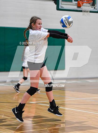 Thumbnail 2 in McMullen County vs Neches (UIL 1A Region IV Semifinal) photogallery.