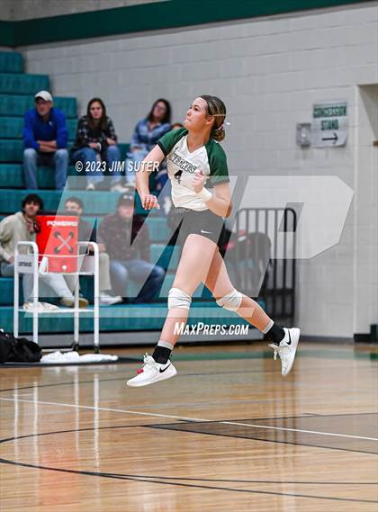 Thumbnail 3 in McMullen County vs Neches (UIL 1A Region IV Semifinal) photogallery.