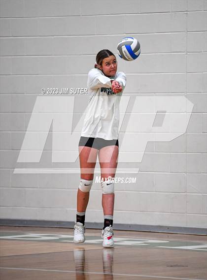 Thumbnail 3 in McMullen County vs Neches (UIL 1A Region IV Semifinal) photogallery.