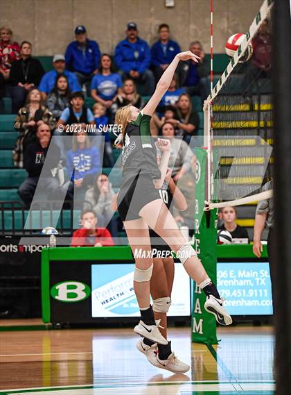 Thumbnail 3 in McMullen County vs Neches (UIL 1A Region IV Semifinal) photogallery.