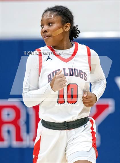 Thumbnail 1 in Eastern Alamance vs Terry Sanford (NCHSAA 3A First Round) photogallery.