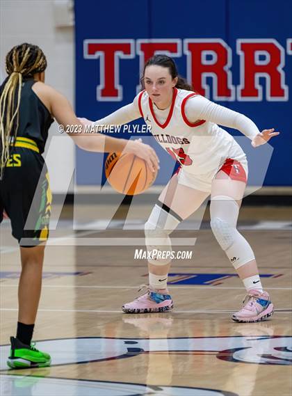 Thumbnail 2 in Eastern Alamance vs Terry Sanford (NCHSAA 3A First Round) photogallery.