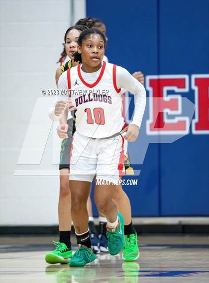 Thumbnail 2 in Eastern Alamance vs Terry Sanford (NCHSAA 3A First Round) photogallery.