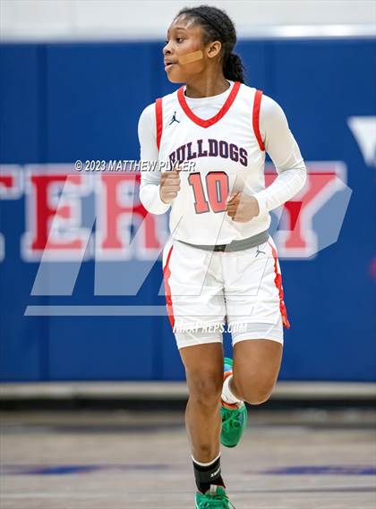 Thumbnail 3 in Eastern Alamance vs Terry Sanford (NCHSAA 3A First Round) photogallery.