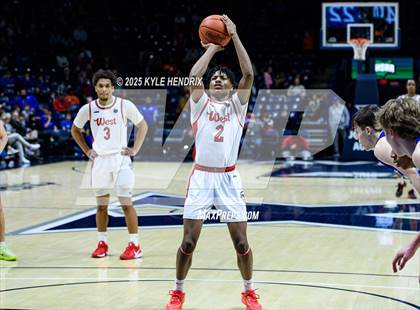 Thumbnail 1 in St. Xavier @ Lakota West ( OHSAA D1 Regional Semi Final ) photogallery.