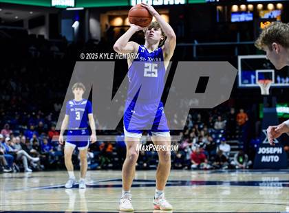 Thumbnail 1 in St. Xavier @ Lakota West ( OHSAA D1 Regional Semi Final ) photogallery.