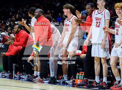 Thumbnail 1 in St. Xavier @ Lakota West ( OHSAA D1 Regional Semi Final ) photogallery.