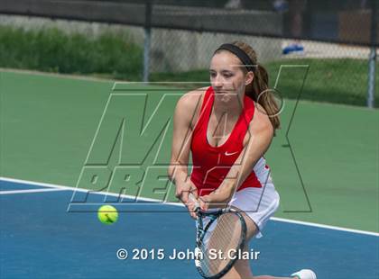 Thumbnail 1 in TSSAA District 8 Championships (Day 2) photogallery.